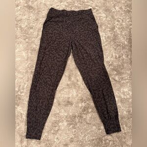 Lululemon Athletica Women's Black Gray Cheetah Align Joggers Size 8